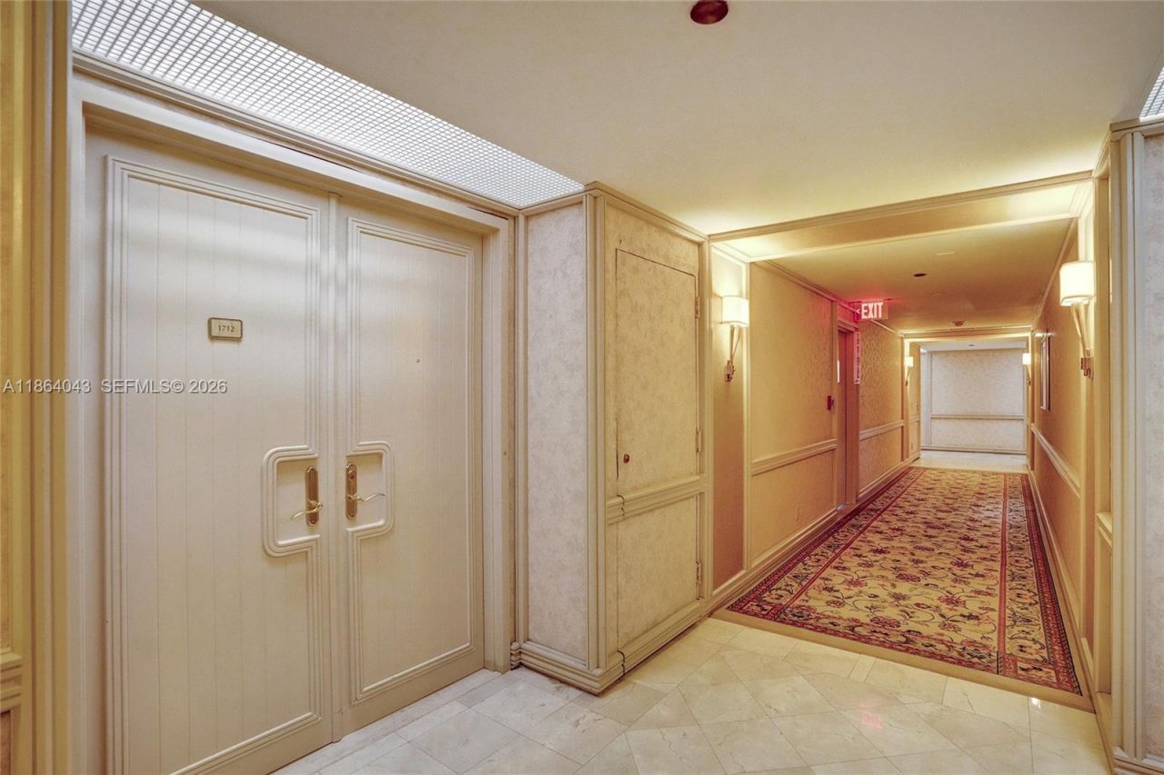 20281 E Country Club Dr, Unit 1712, Aventura, FL 33180 Photo