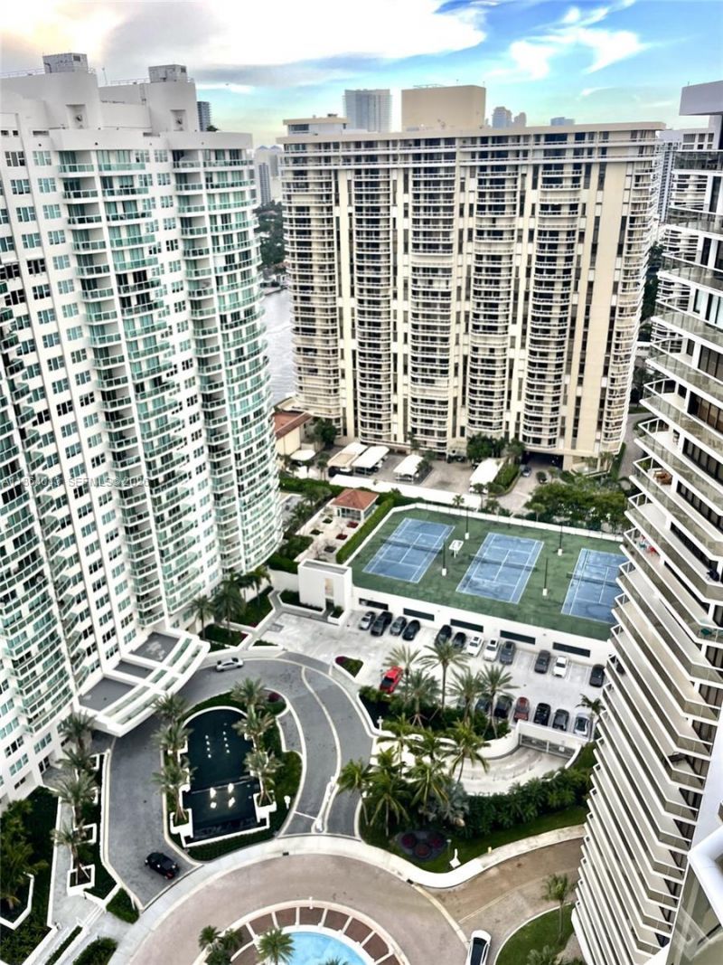 20281 E Country Club Dr, Unit 1712, Aventura, FL 33180 Photo