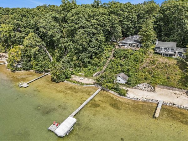 59688 Summit Street, Three Rivers, MI 49093