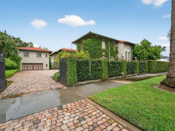 301 CASPIAN STREET, TAMPA, FL 33606