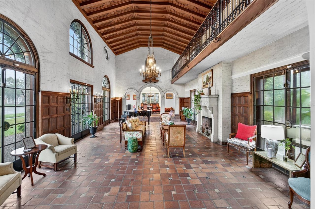 301 Caspian Street, Tampa, FL 33606 Photo