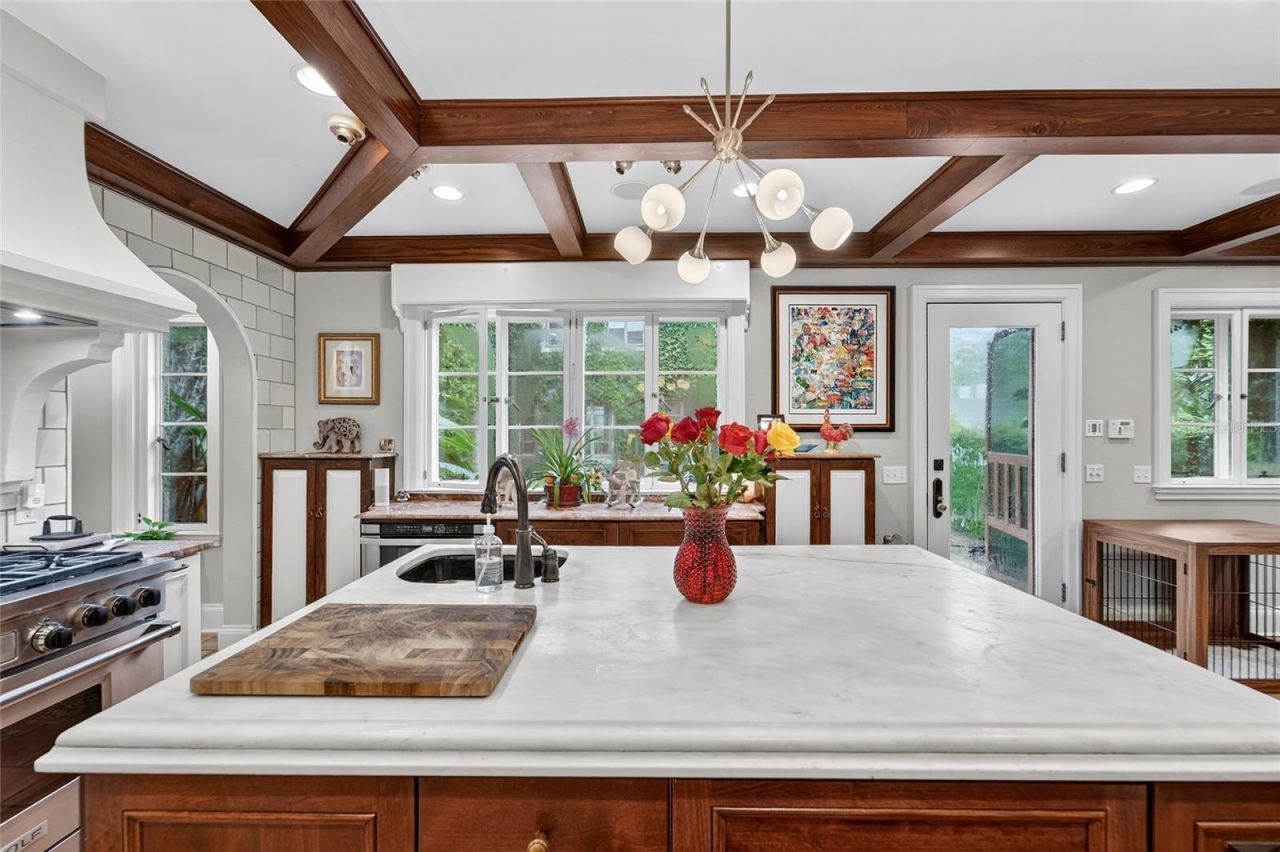 301 Caspian Street, Tampa, FL 33606 Photo