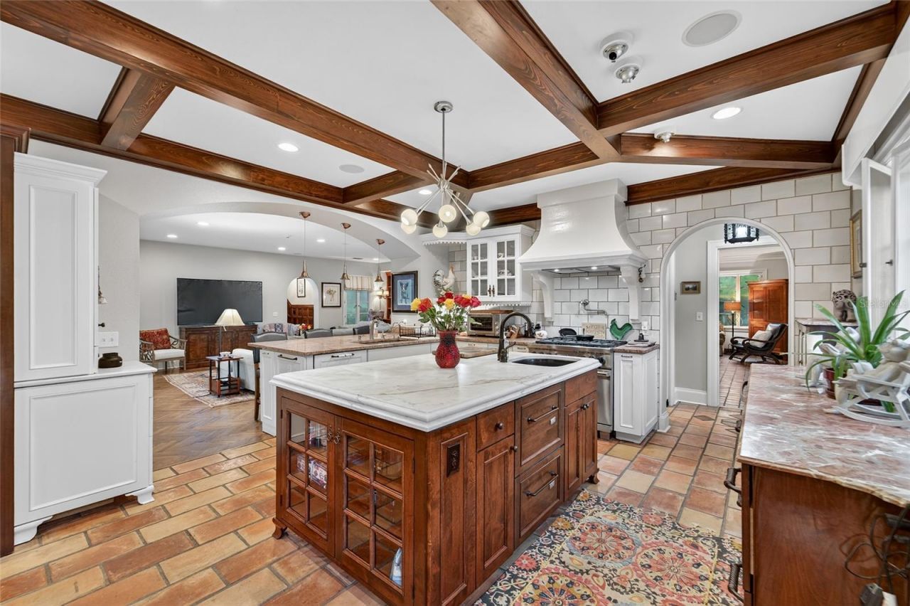 301 Caspian Street, Tampa, FL 33606 Photo