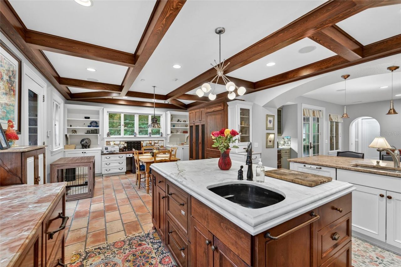 301 Caspian Street, Tampa, FL 33606 Photo