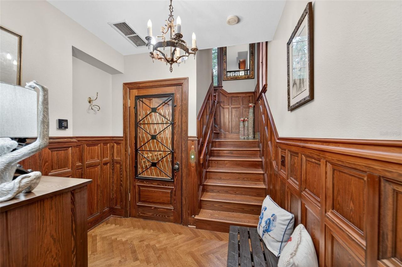 301 Caspian Street, Tampa, FL 33606 Photo