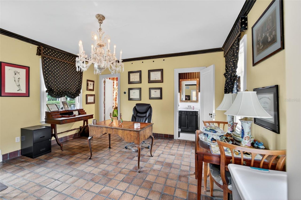 301 Caspian Street, Tampa, FL 33606 Photo