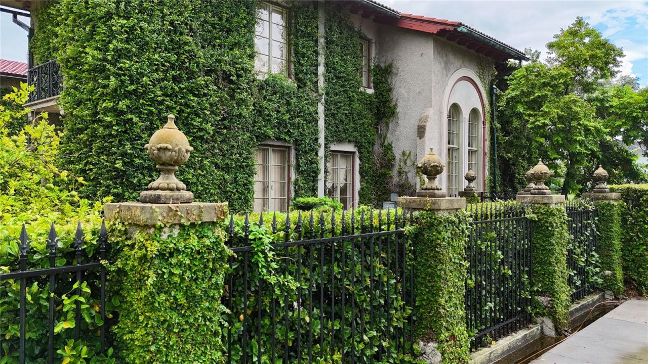 301 Caspian Street, Tampa, FL 33606 Photo