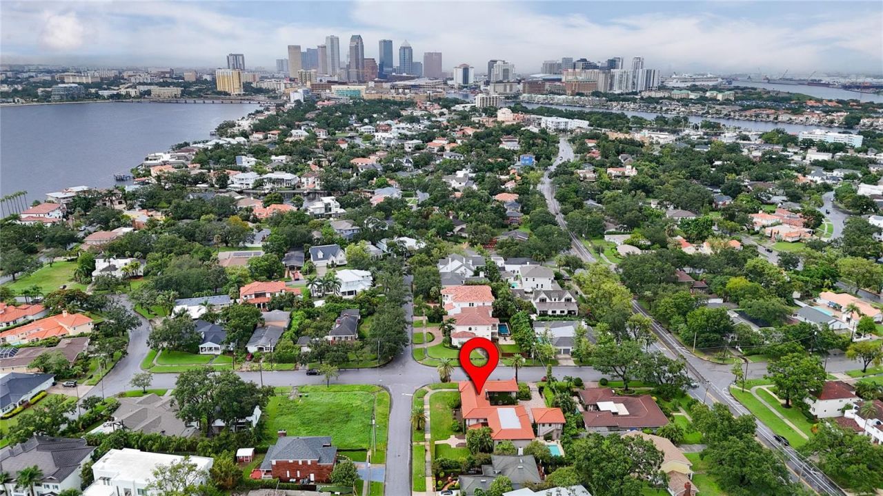 301 Caspian Street, Tampa, FL 33606 Photo