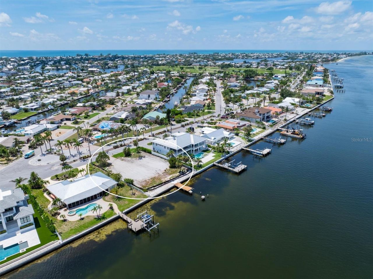 659 Key Royale Drive, Holmes Beach, FL 34217 Photo