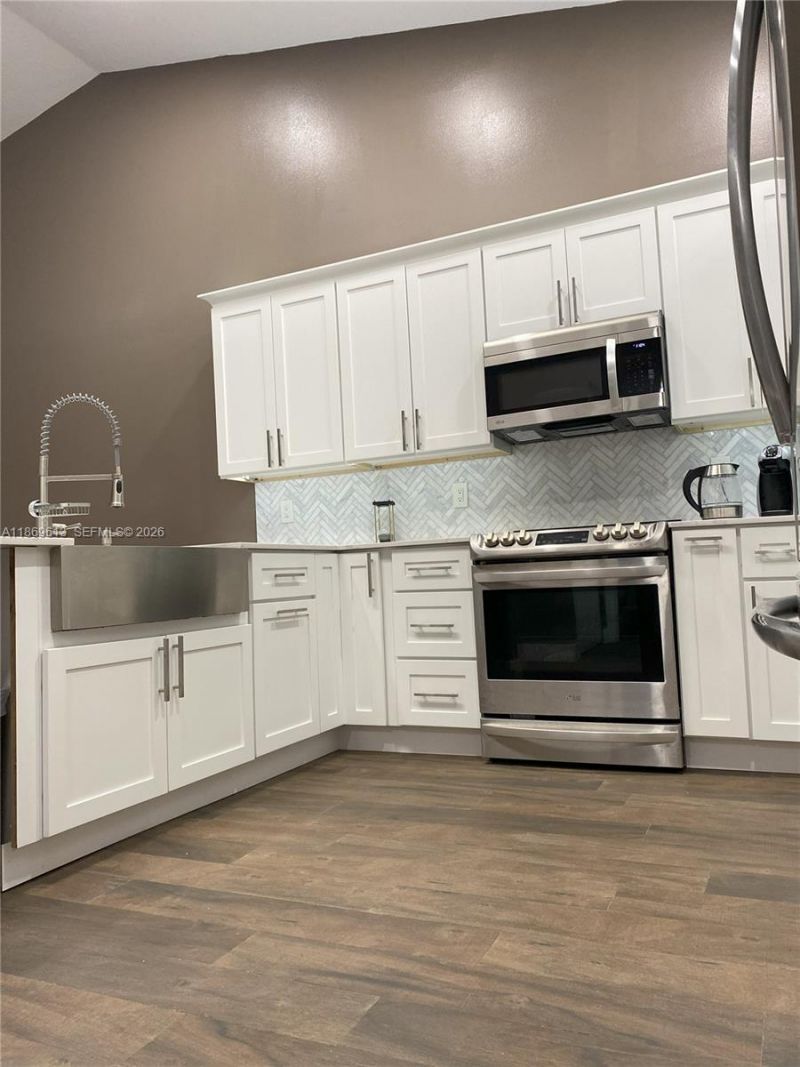 6081 NW 90th Ave, Tamarac, FL 33321 Photo