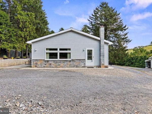 239 HILL STREET, LYKENS, PA 17048