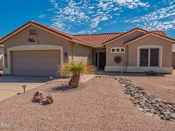 6963 S NANTUCKET Street, Chandler, AZ 85249