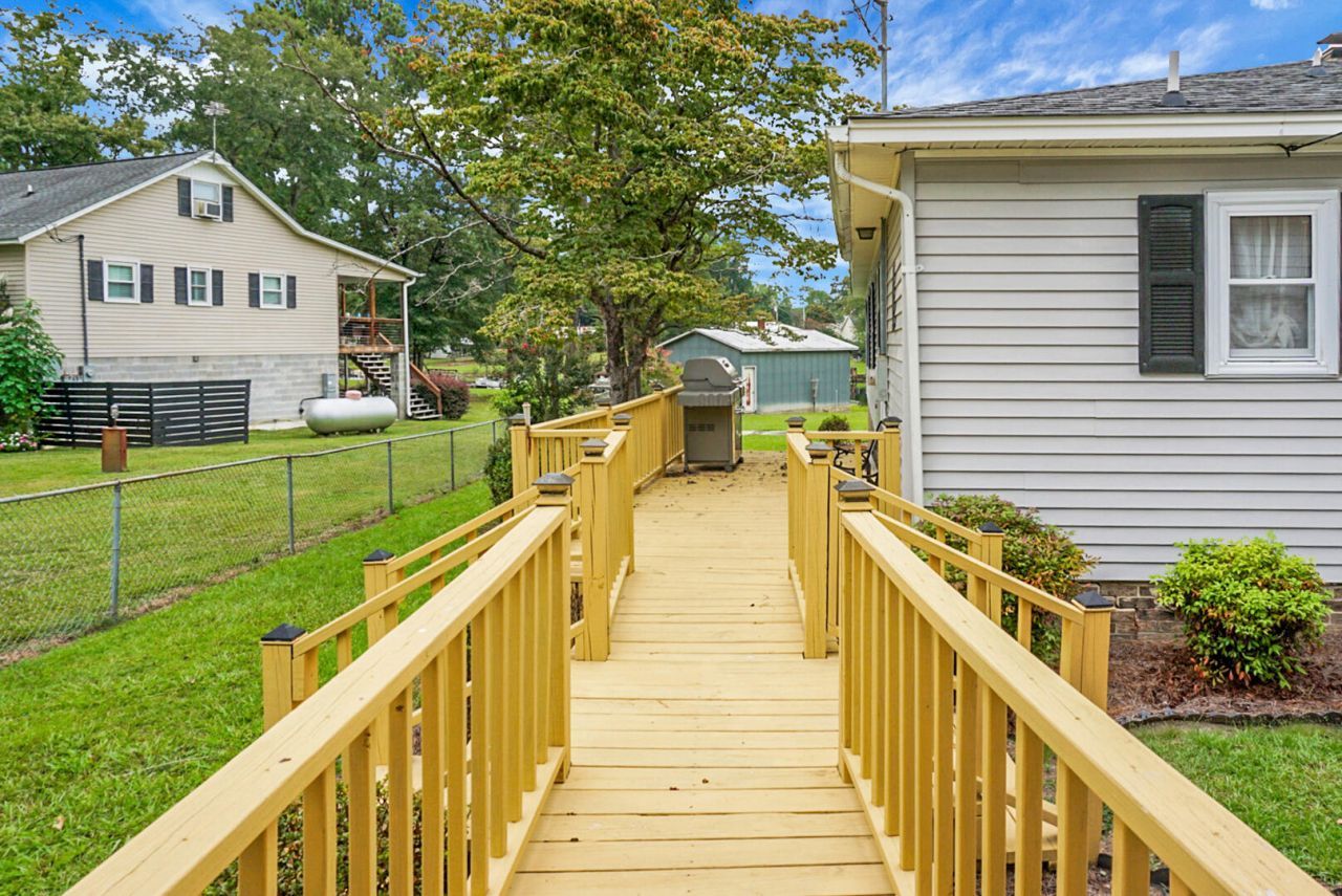 1390 Nightfall Lane Photo 12