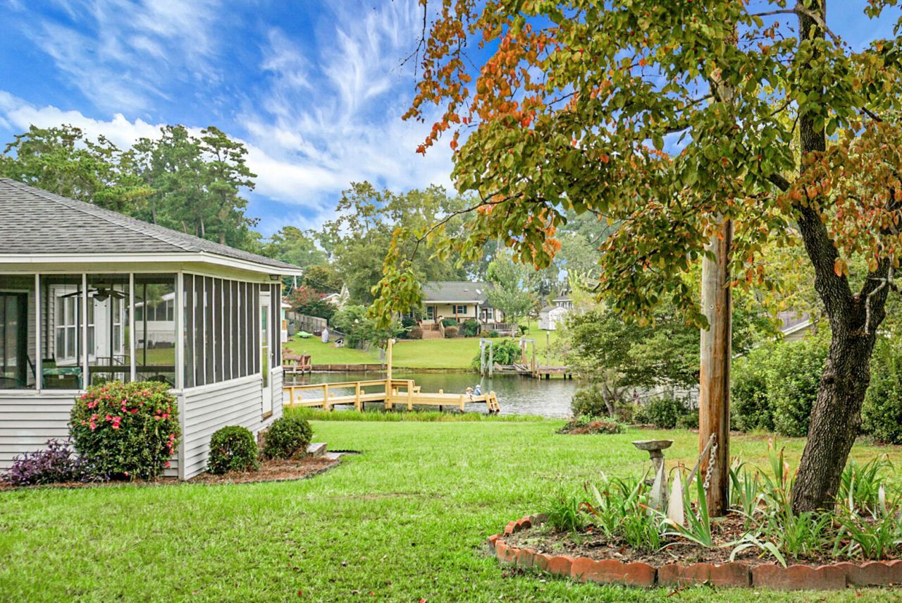 1390 Nightfall Lane Photo 17