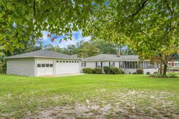 1390 Nightfall Lane photo 4