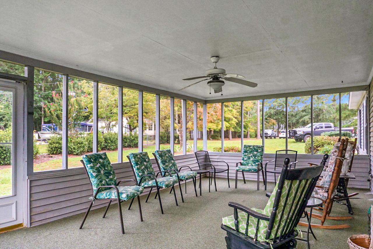 1390 Nightfall Lane Photo 21