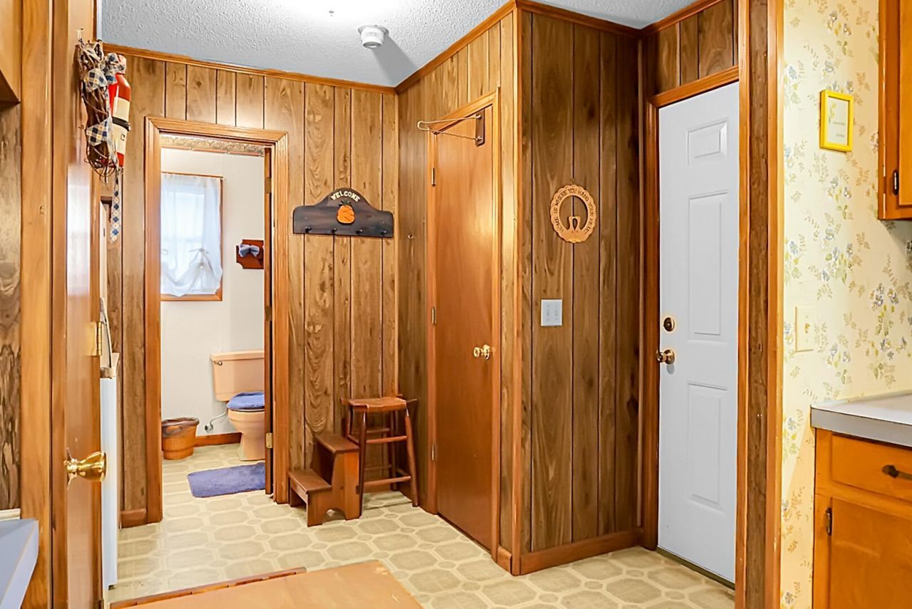 1390 Nightfall Lane Photo 25