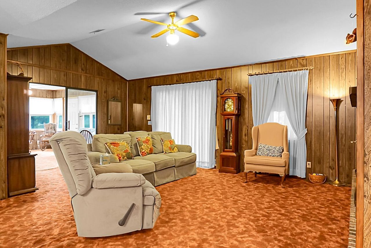 1390 Nightfall Lane Photo 39