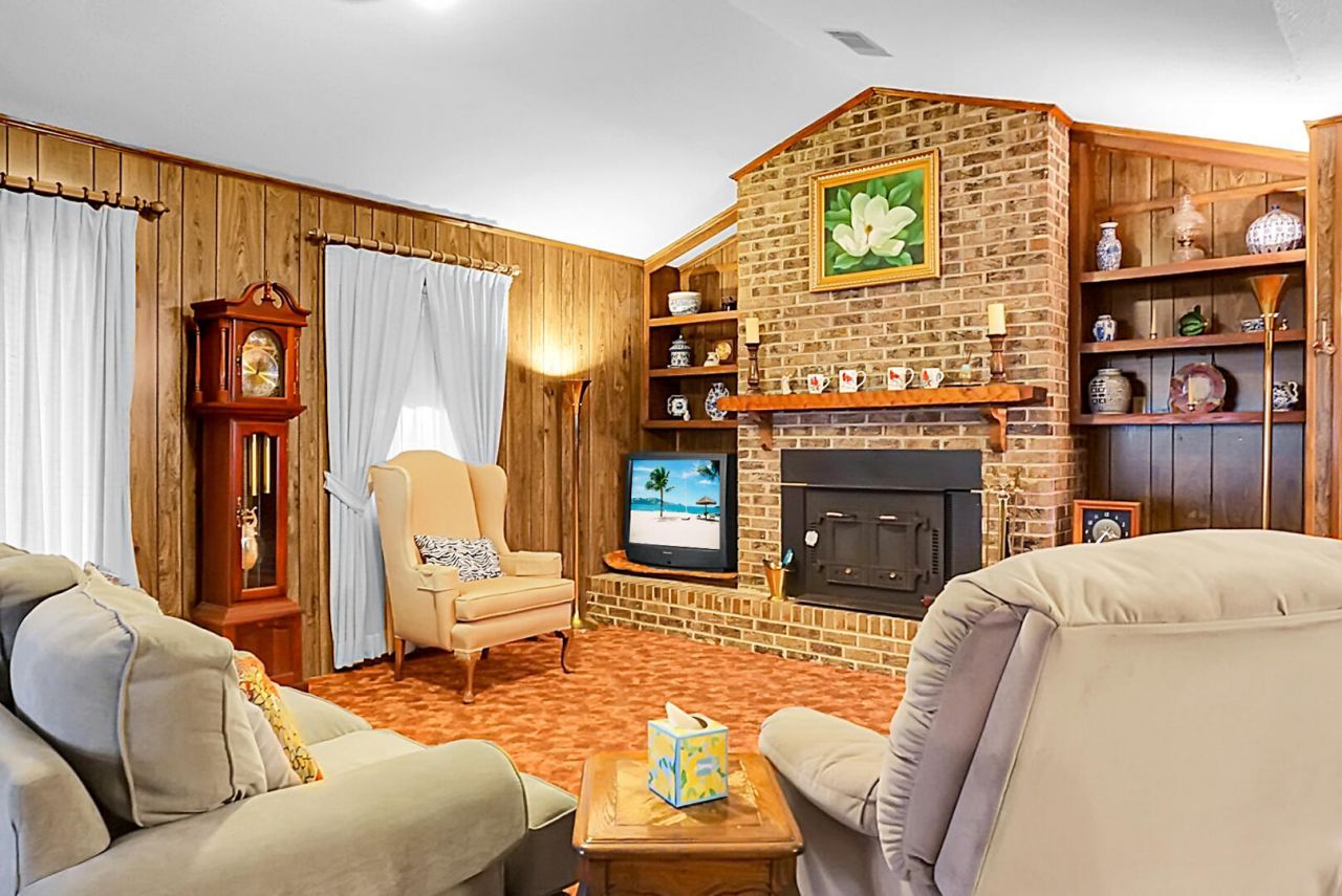 1390 Nightfall Lane Photo 40