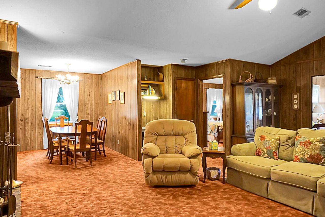 1390 Nightfall Lane Photo 44