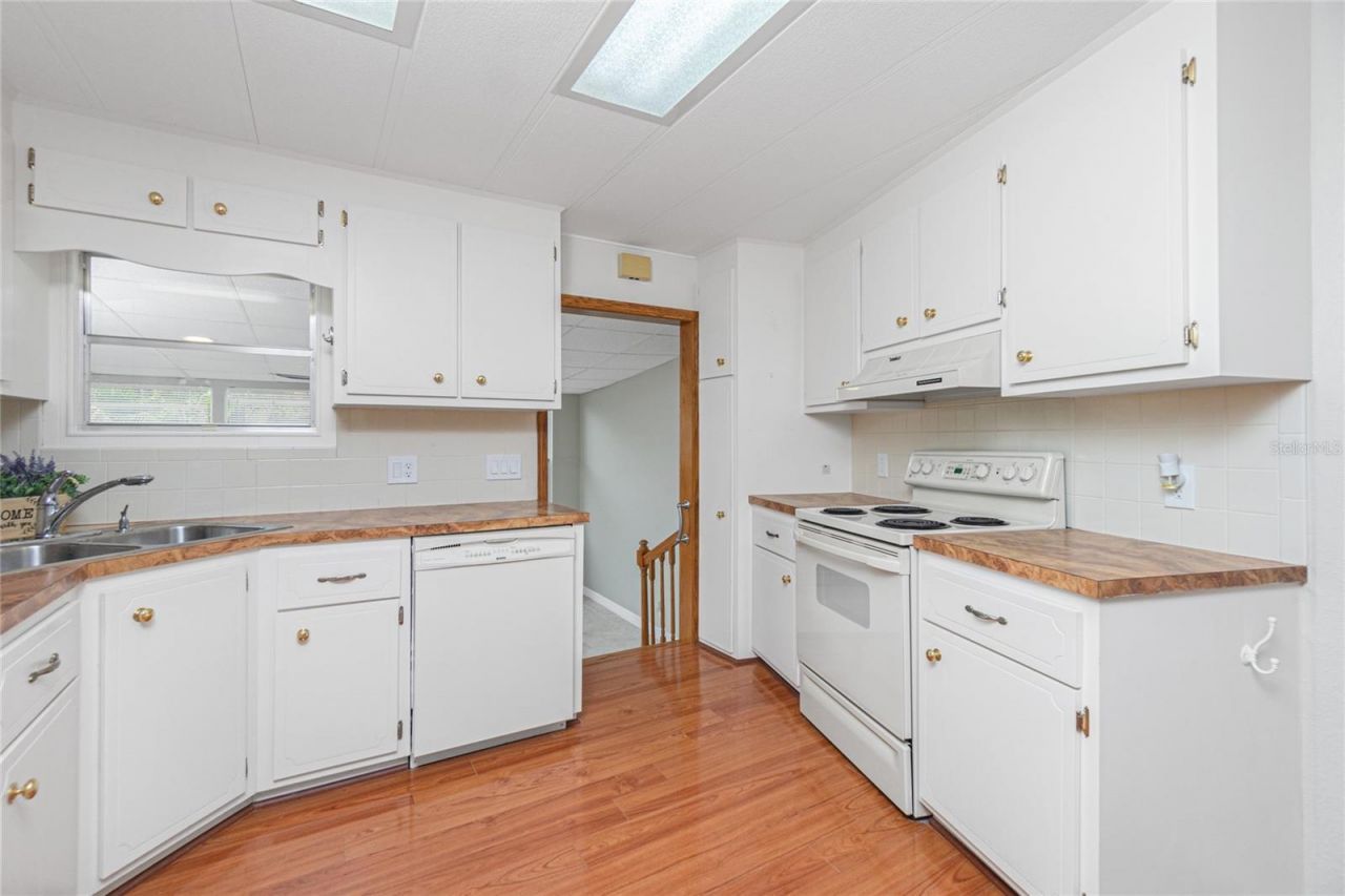 18 S De Las Palmas Street, Englewood, FL 34223 Photo