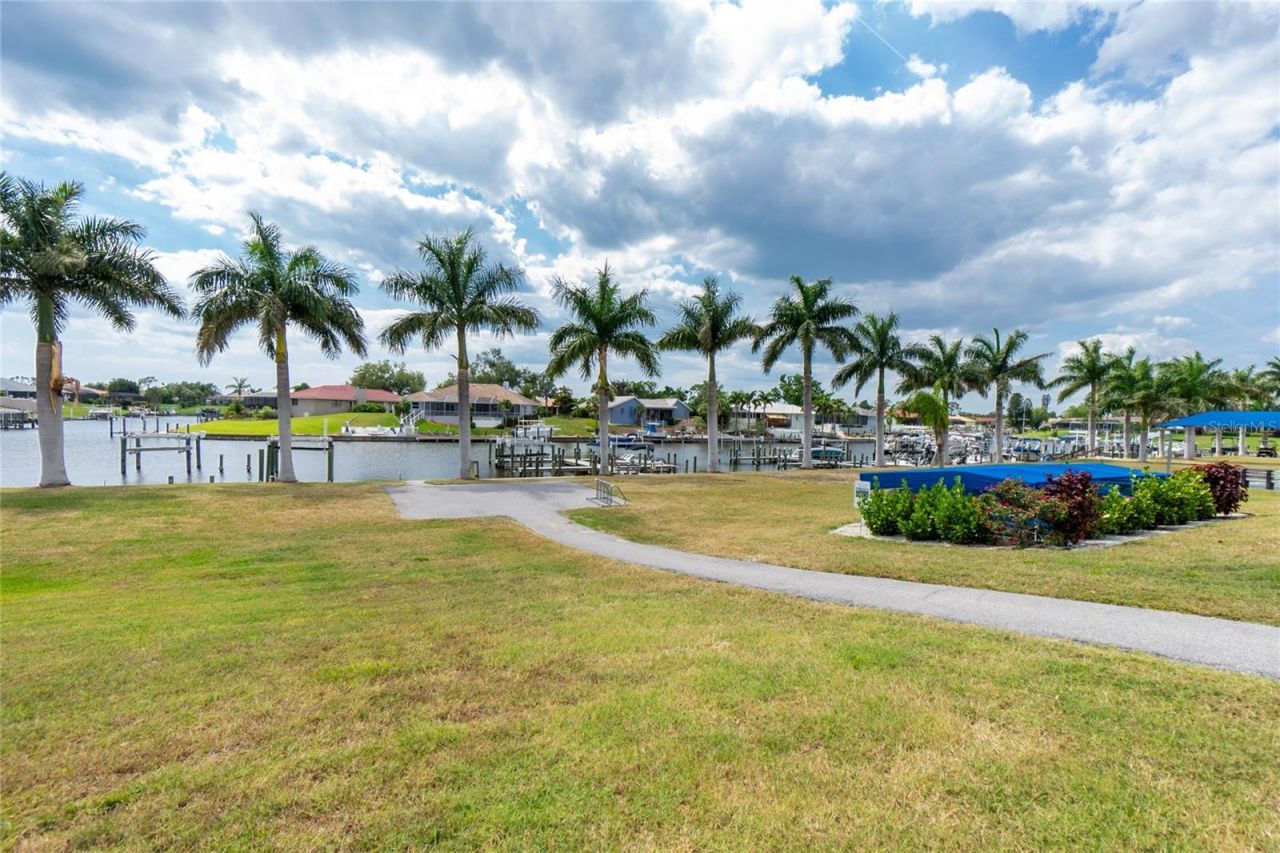 18 S De Las Palmas Street, Englewood, FL 34223 Photo