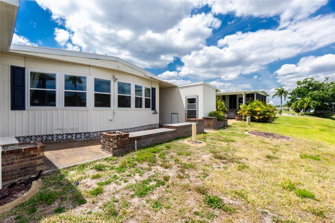 18 S De Las Palmas Street, Englewood, FL 34223 Photo
