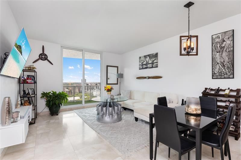 315 NE 3rd Avenue, Unit 1808, Fort Lauderdale, FL 33301 Photo