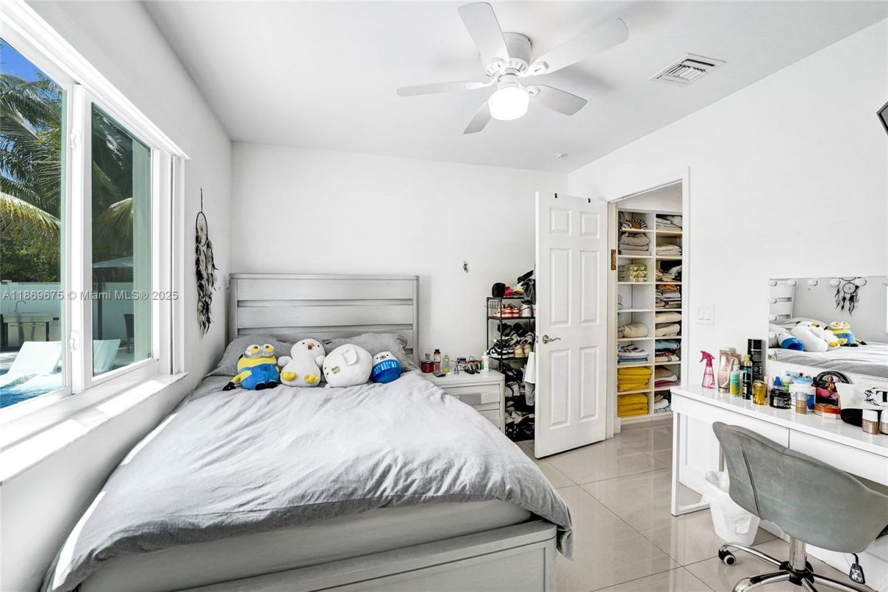 1636 SW 108th Ter, Davie, FL 33324 Photo