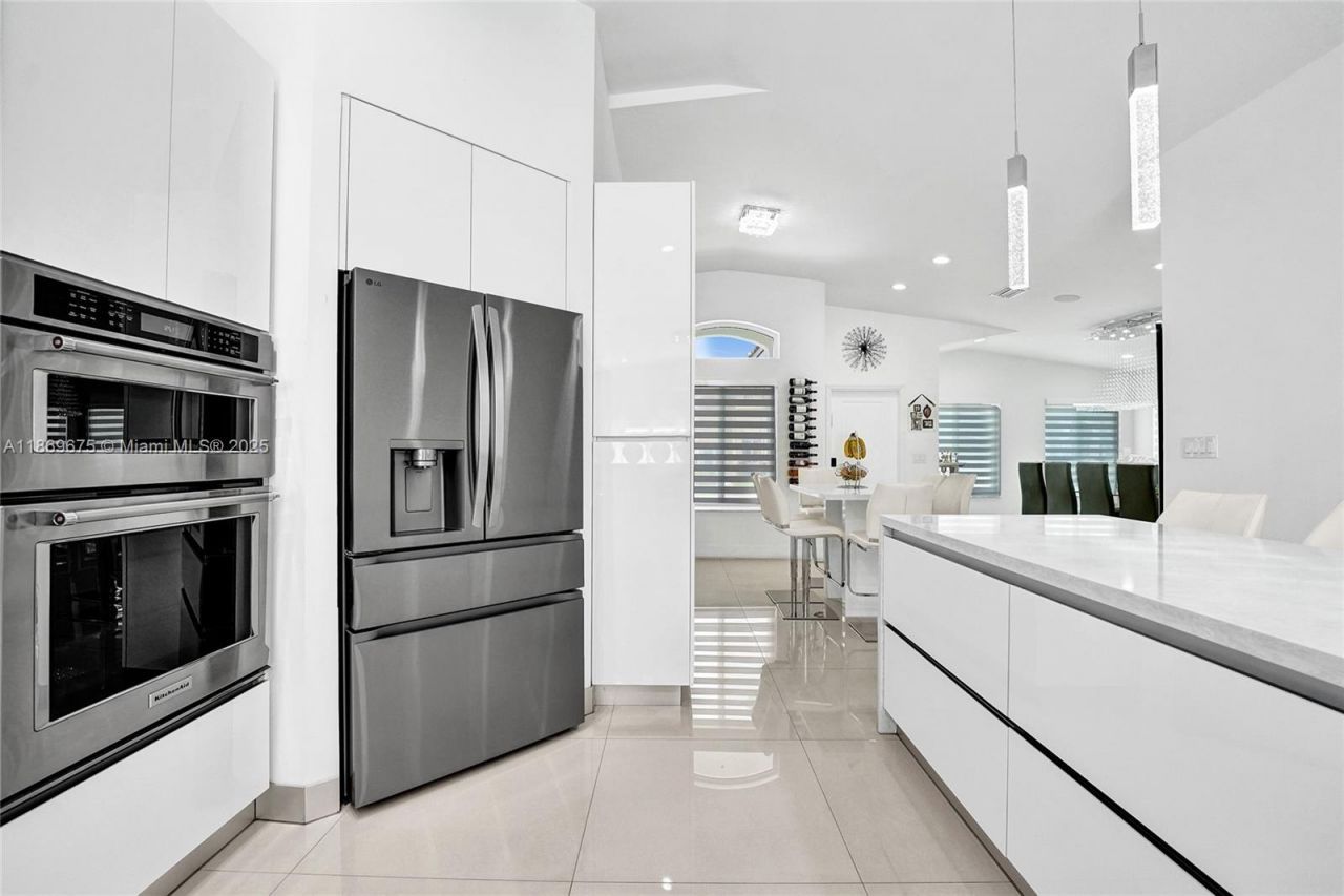 1636 SW 108th Ter, Davie, FL 33324 Photo