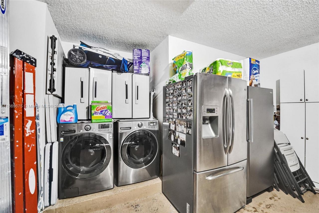 1636 SW 108th Ter, Davie, FL 33324 Photo