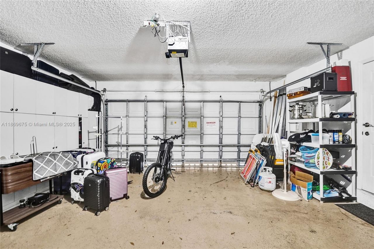 1636 SW 108th Ter, Davie, FL 33324 Photo