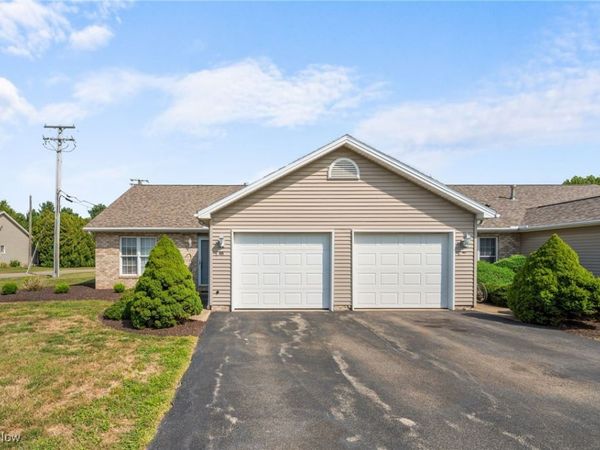 232 Bayview Drive, Cortland, OH 44410
