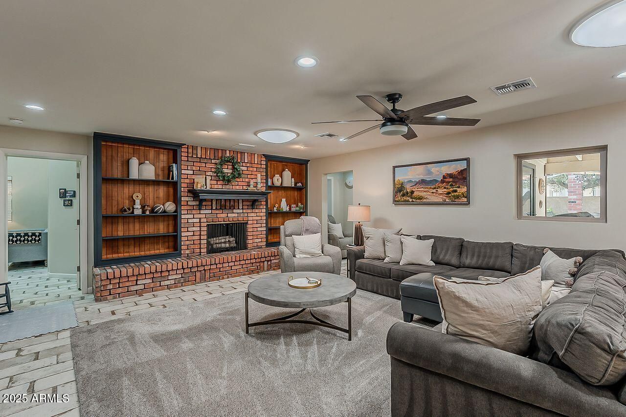 12810 N 17th Avenue, Phoenix, AZ 85029 Main Photo