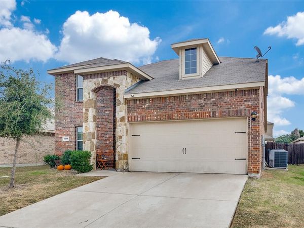 2209 Torch Lake Drive, Forney, TX 75126