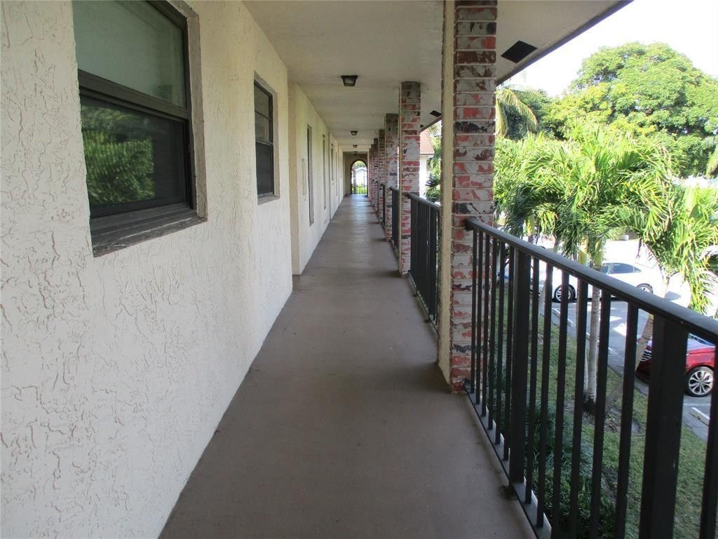 23442 SW 57th Avenue, Unit 406, Boca Raton, FL 33428 Photo