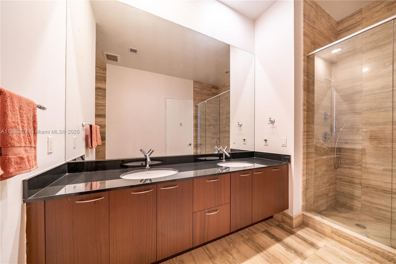 16001 Collins Ave, Unit 4305, Sunny Isles Beach, FL 33160 Photo