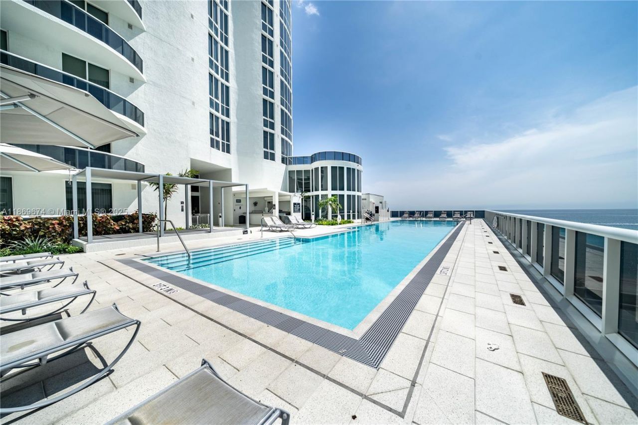 16001 Collins Ave, Unit 4305, Sunny Isles Beach, FL 33160 Photo
