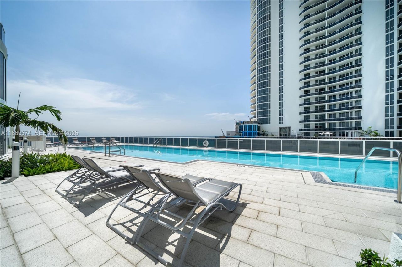 16001 Collins Ave, Unit 4305, Sunny Isles Beach, FL 33160 Photo