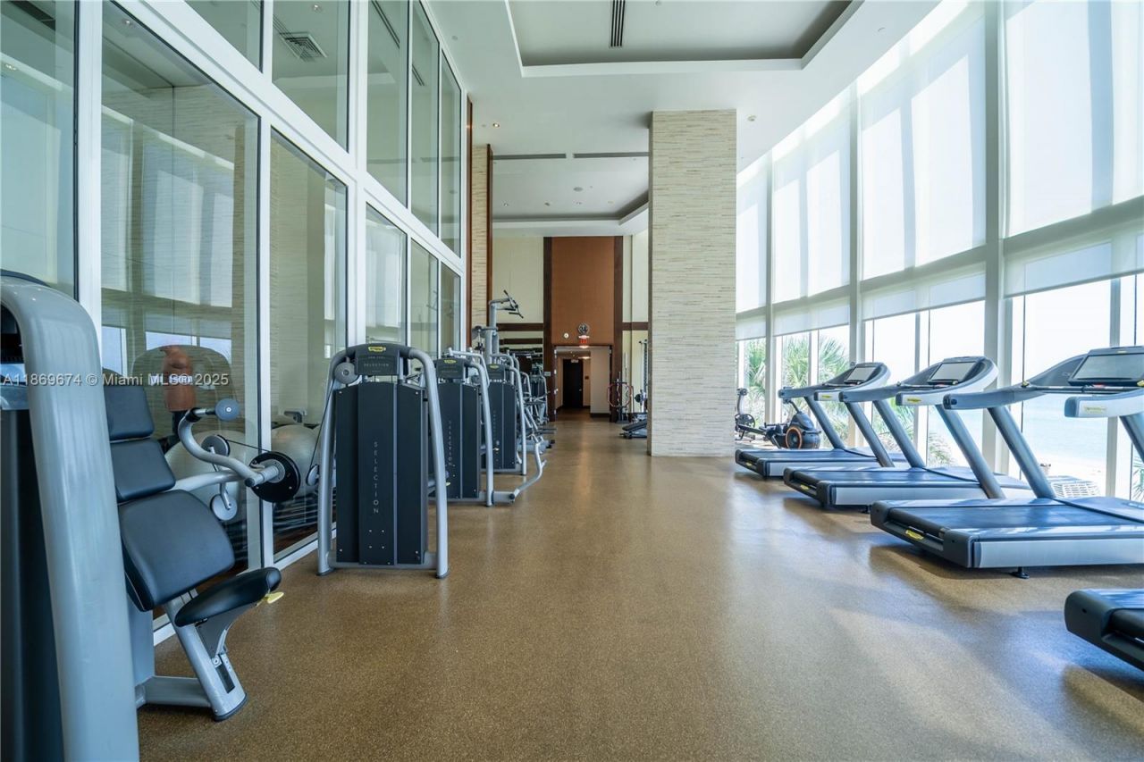 16001 Collins Ave, Unit 4305, Sunny Isles Beach, FL 33160 Photo