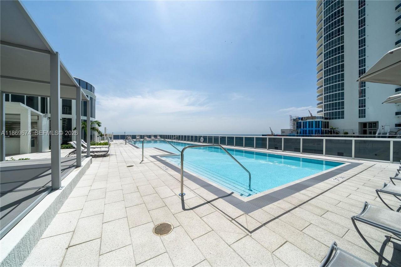 16001 Collins Ave, Unit 4305, Sunny Isles Beach, FL 33160 Photo