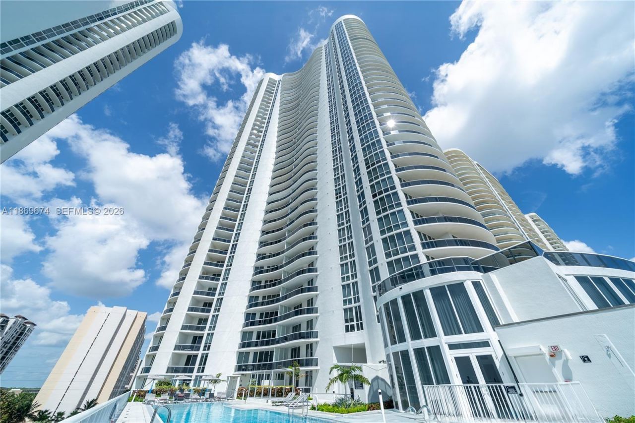 16001 Collins Ave, Unit 4305, Sunny Isles Beach, FL 33160 Photo