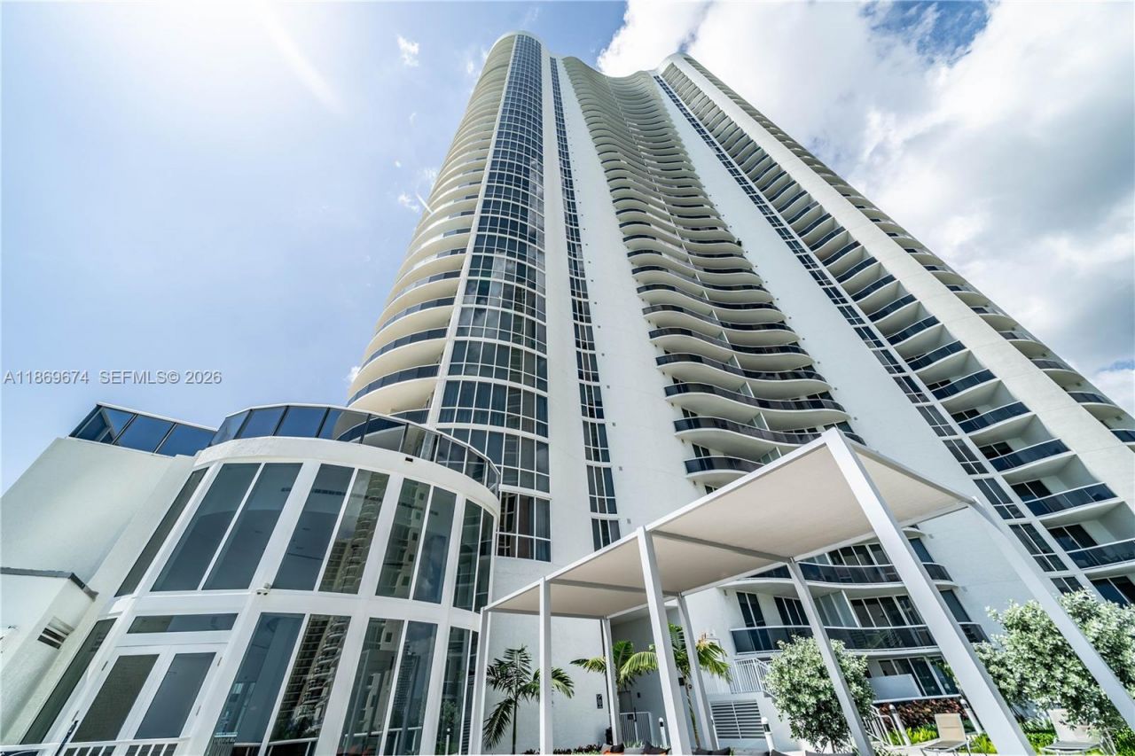 16001 Collins Ave, Unit 4305, Sunny Isles Beach, FL 33160 Photo