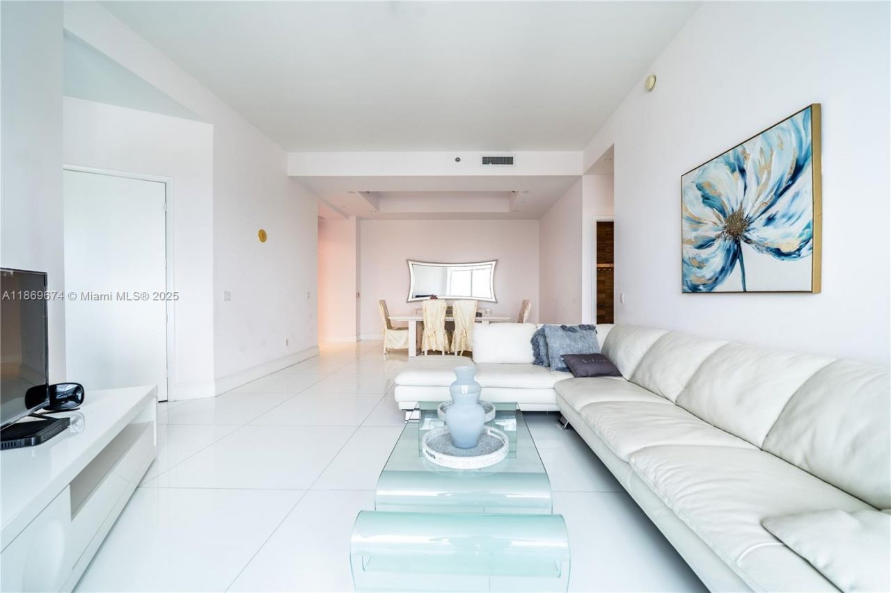 16001 Collins Ave, Unit 4305, Sunny Isles Beach, FL 33160 Photo