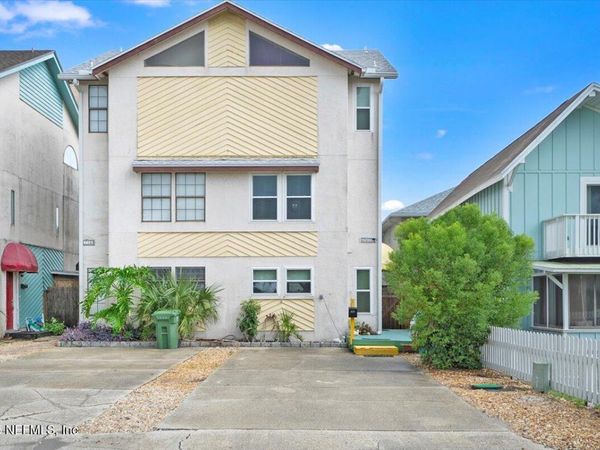 1717 2ND Street S, Jacksonville Beach, FL 32250