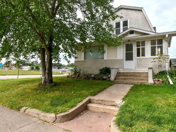 925 S Dakota Ave, Sioux Falls, SD 57104