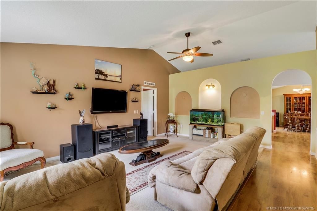 432 NW Raymond Lane, Port Saint Lucie, FL 34983 Photo