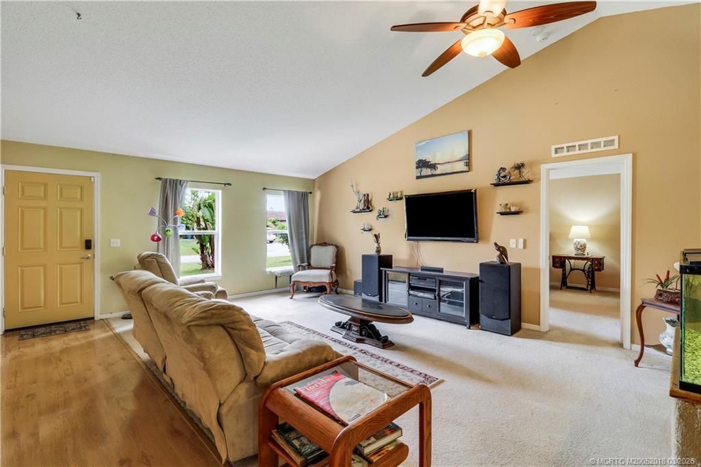 432 NW Raymond Lane, Port Saint Lucie, FL 34983 Photo