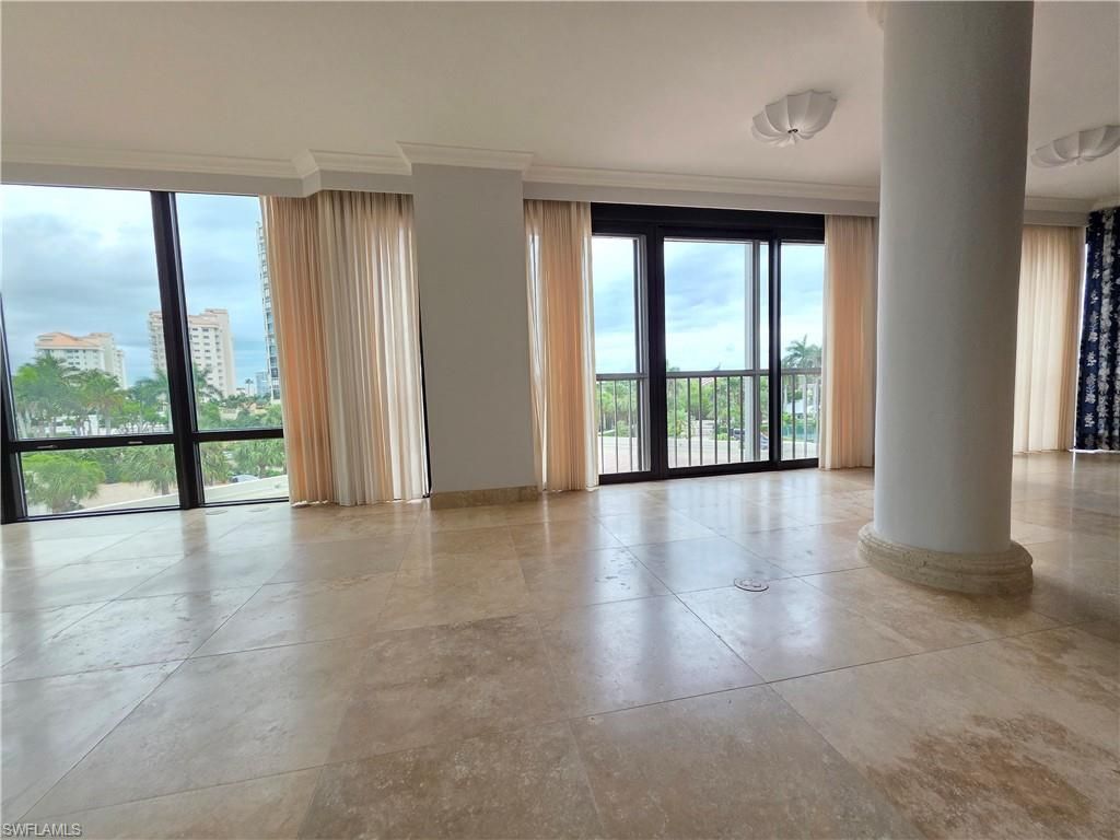 4951 Gulf Shore Blvd N, Unit 104, Naples, FL 34103 Photo