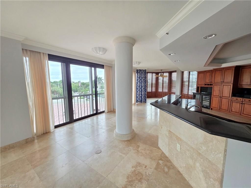 4951 Gulf Shore Blvd N, Unit 104, Naples, FL 34103 Photo